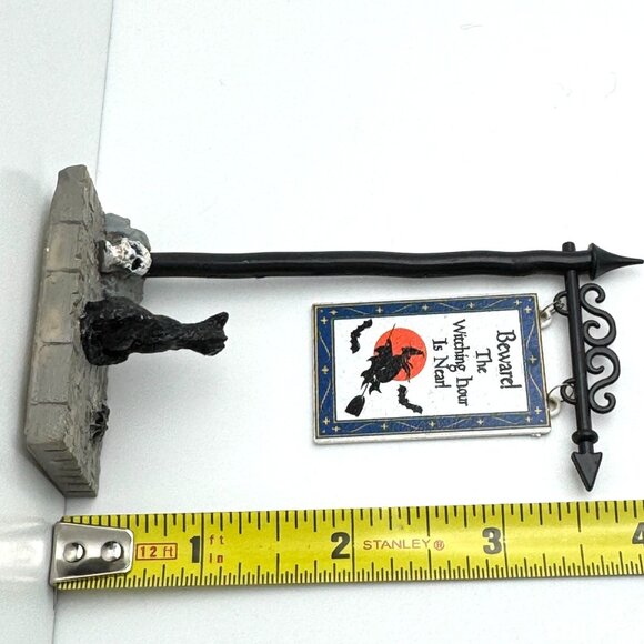 Lemax Spooky Town The Witching Hour Street Post Sign Black Cat Skull Halloween - Picture 5 of 9